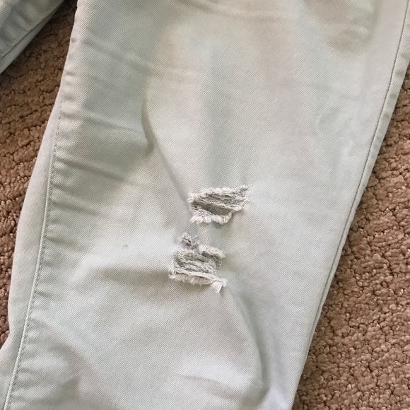 Jessica Simpson | Maternity | Distressed Crops - Picture 2 of 6